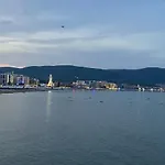 Studio, Sunny Fort, Sunny